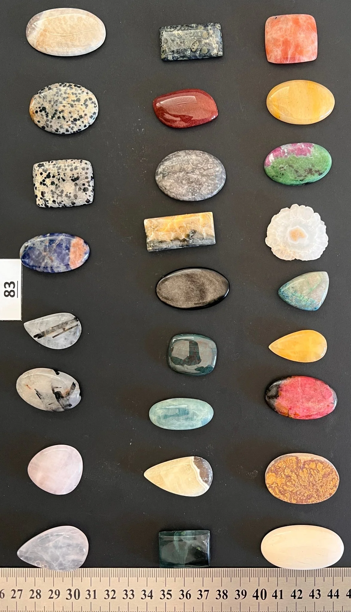 Lot de 50 pierres N° 83 - Image 3