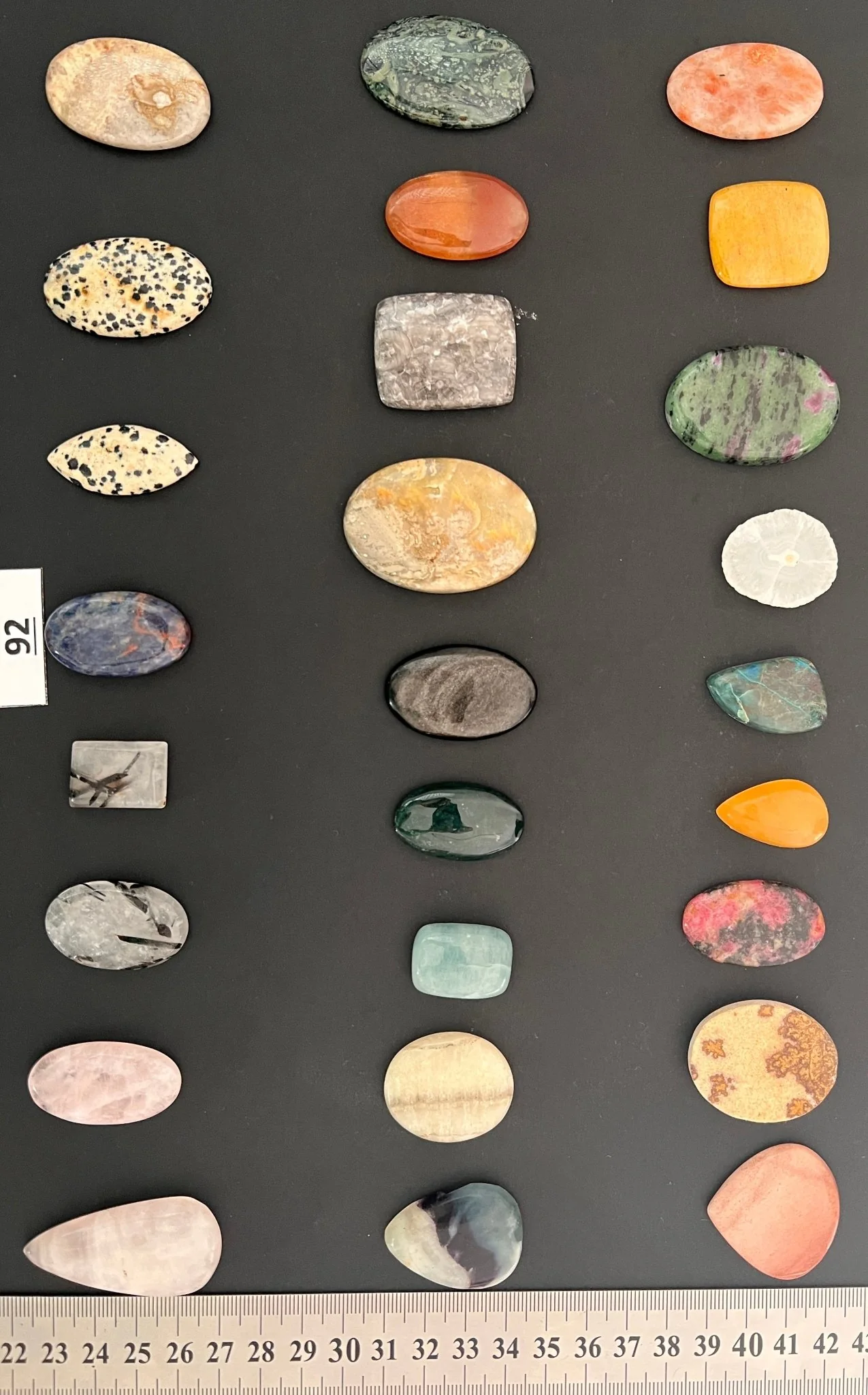 Lot de 50 pierres N° 92 - Image 3
