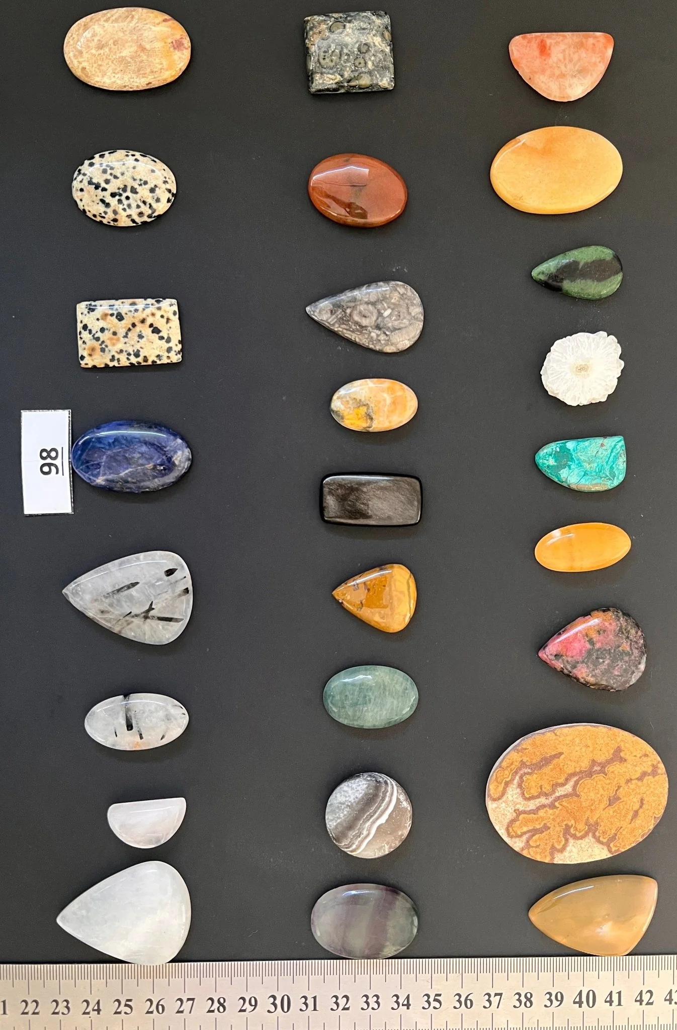 Lot de 50 pierres N° 98 - Image 3