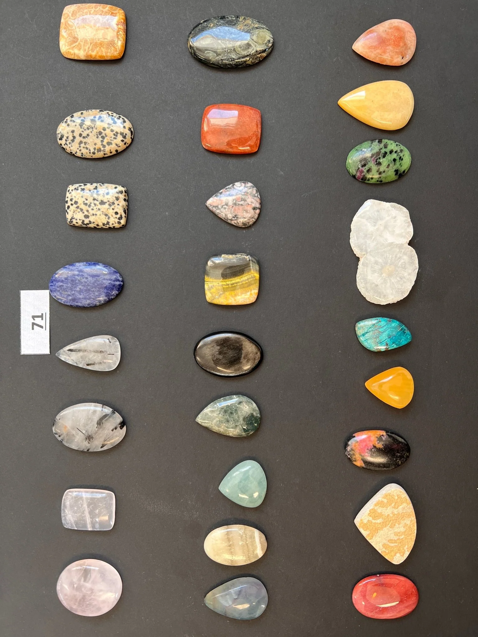 Lot de 50 pierres N° 71 - Image 3