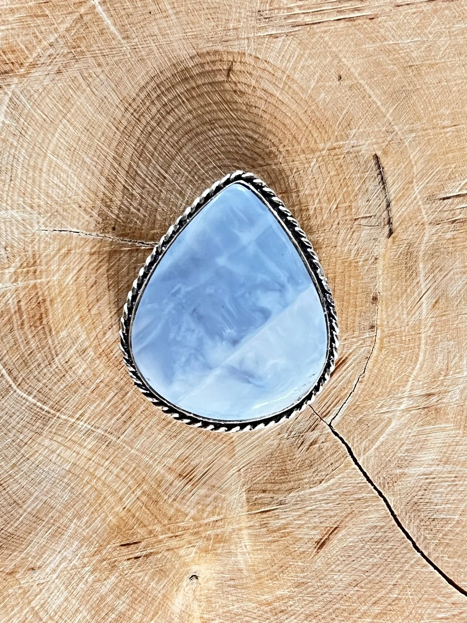 Opale Bleue sertie argenté n°A1 (3cm x 2,6cm)