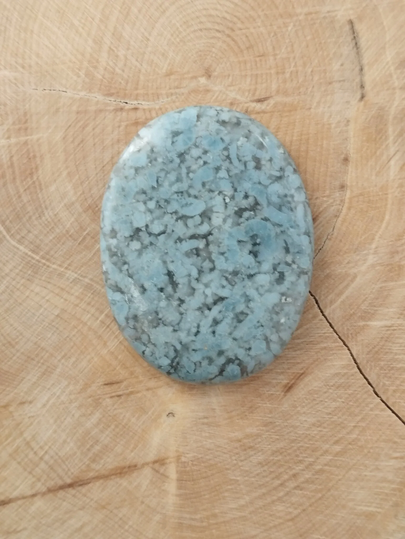 Opale Calcédoine n°3 (3,64 cm x 2,8 cm)