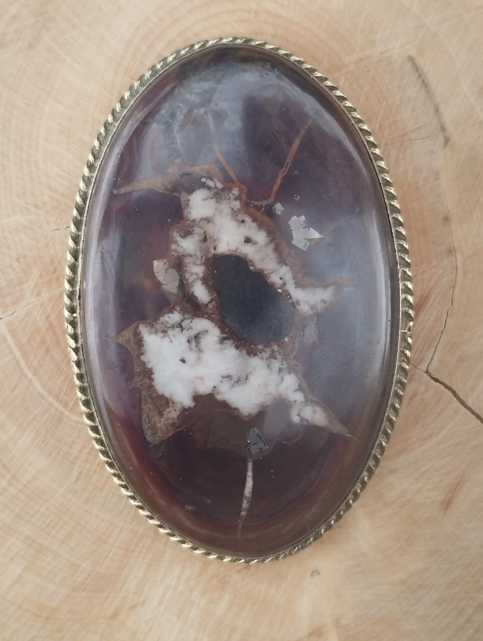 Septaria Noire sertie doré n°D4 (5,4cm x 3,6cm)